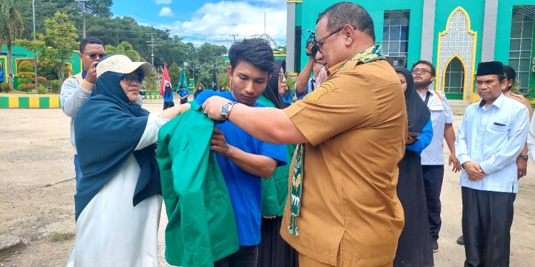 Pj Gubernur Lepas 206 Mahasiswa KKN Terpadu IAIN Sorong