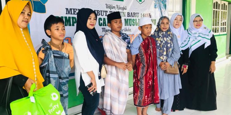 105 Anak Ikut Khitanan Massal