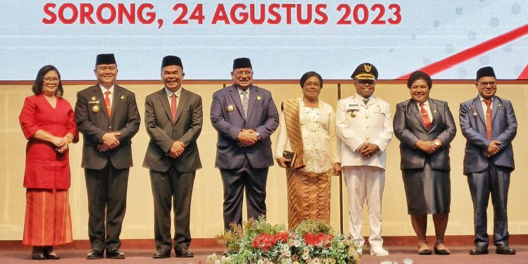 Ingatkan Pj Bupati-Walikota Perhatikan Masyarakat, Pj Gubenur PBD:Kurangi Wara-wirinya!