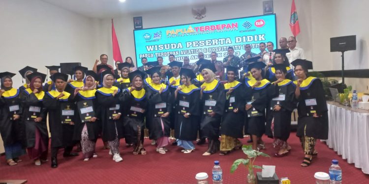 24 Lulusan Papua Terdepan  Diwisuda