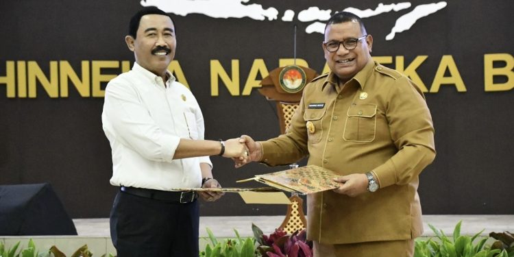 Tingkatkan Kualitas SDM, Pemprov PBD – IPDN Taken MoU