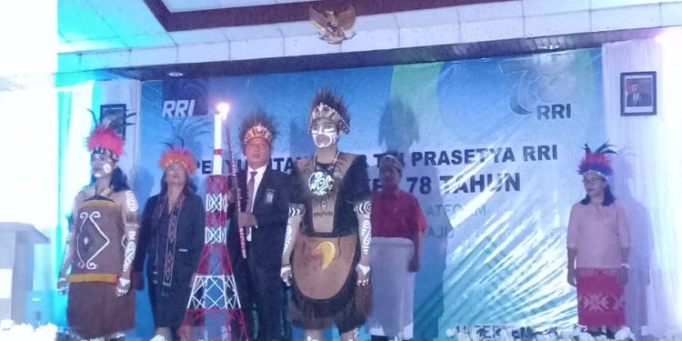 “Hanya dengan Ujung Jari, Acara RRI Bisa Dimonitor”