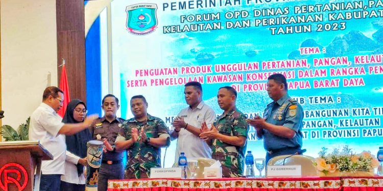 Gelar Forum OPD Dinas P2KP, Kadis Absalom: Kami Bahas 8 Isu Strategis