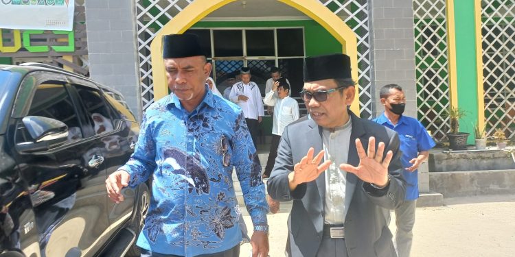 Support Juara Umum Tahun Depan,Bupati Raja Ampat Gelontor Rp 100 Juta
