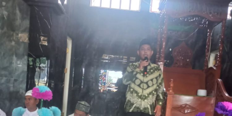 Di Masjid Al-Muizz Aimas, Ust Wahyudin Ajak Teladani Akhlak Nabi Muhammad SAW