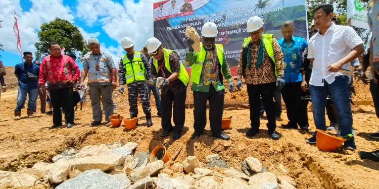 Letakan Batu Pertama, Pemprov PBD Sambut Pembangunan Kampus II SMKKNM