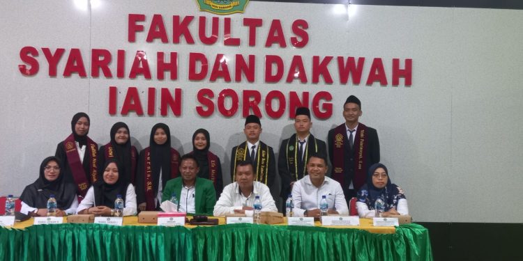 27 Mahasiswa Fakultas Syariah dan Dakwah IAIN Sorong di-Yudisium