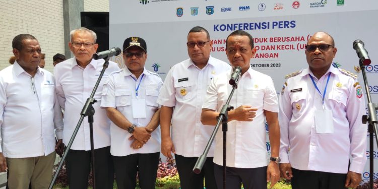 Serahkan 600 NIB, Menteri Investasi Bahlil: Pengurusan Mudah dan Gratis!