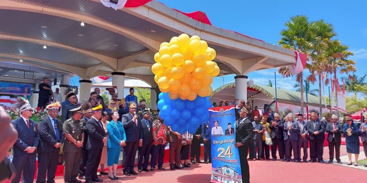 Upacara Peringatan HUT Provinsi Papua Barat Molor 2,5 Jam