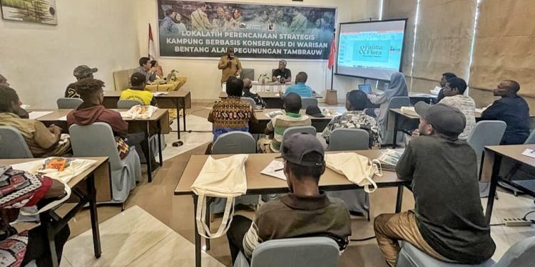 Dukung Pemerintah, FFI Beri Pelatihan Perencanaan Kampung Berbasis Konservasi