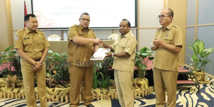 Pimpin Raker, Pj Gub PBD: Proses Pelelangan Di PBJ Ada 70%