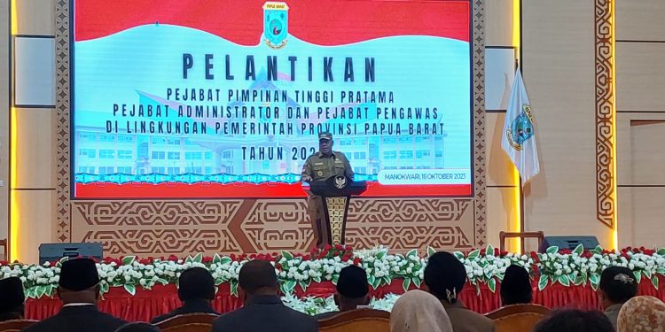 Tinggal 10 Hari, Komjen Pol (Purn) Paulus Waterpauw Purna Tugas