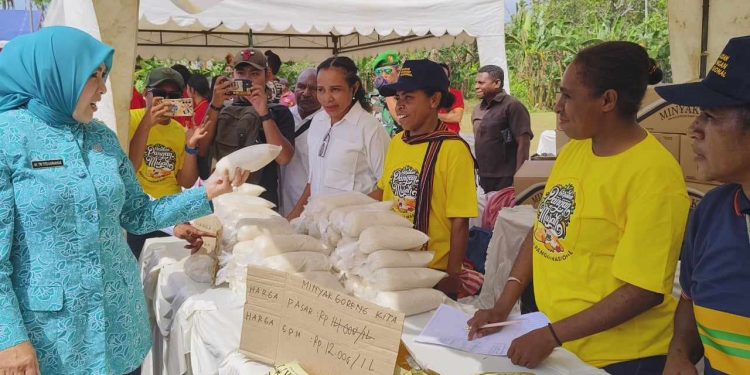 Gerakan Pangan Murah-Berikan Makanan Tambahan, Ketua TP PKK: Cegah Stunting!