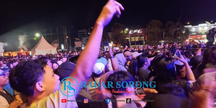 Suryanation Sedot Ribuan Penonton, ‘Terima Kasih Warga Papua Barat Daya’