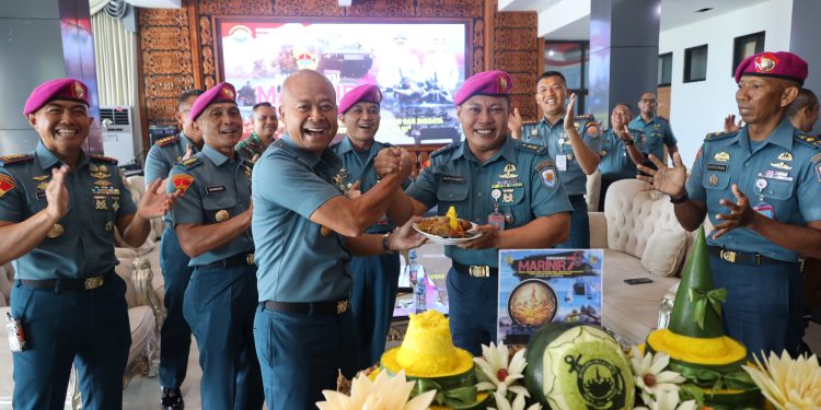 Peringati HUT Ke-78 Marinir TNI AL, Koarmada III Gelar Syukuran