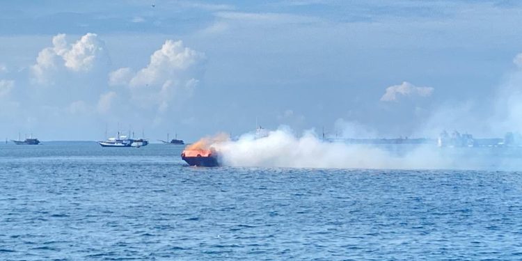 “Tabrakan Kapal” Di Perairan Sorong, Unsur Maritim Lakukan Penyelamatan