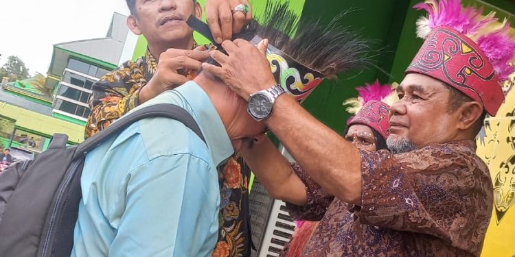 Konferensi Internasional di IAIN Sorong, Prof Irwan Abdullah : Era Medsos, Kebenaran Diproduksi Secara Massal