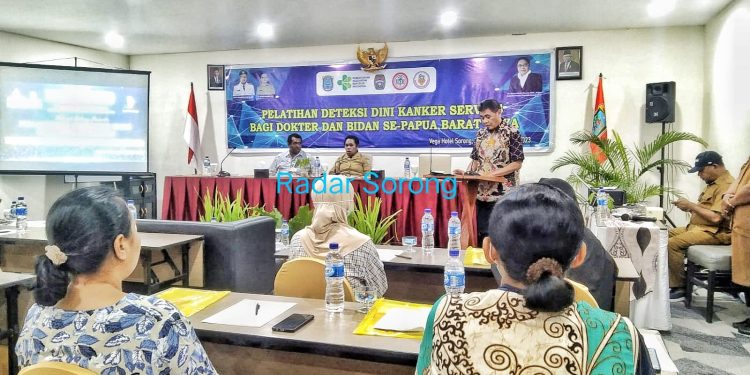 Turunkan Angka Kematian Perempuan, Dinkes PBD Gelar Pelatihan Deteksi Dini Kanker Serviks Bagi Dokter-Bidan
