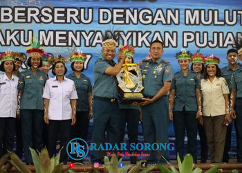 Tim Pesparawi Gabungan Koarmada III – Lantamal XIV Juara Umum Lomba Pesparawi TNI AL