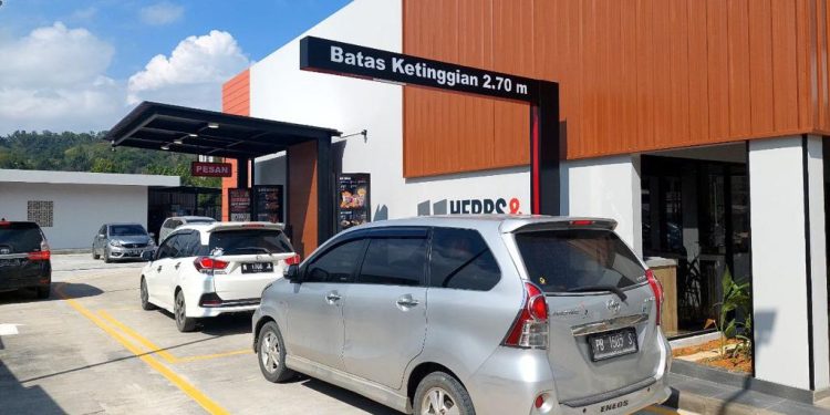 KFC Drive Thru Pertama Hadir di Kota Sorong