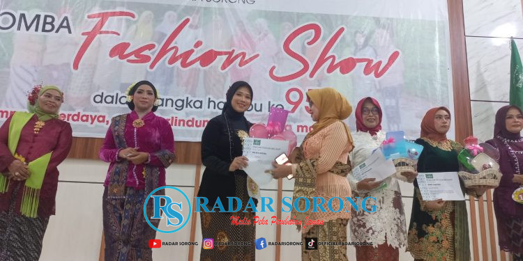 9 Peserta Juarai Lomba Fashion Show Muslimat NU Kota Sorong