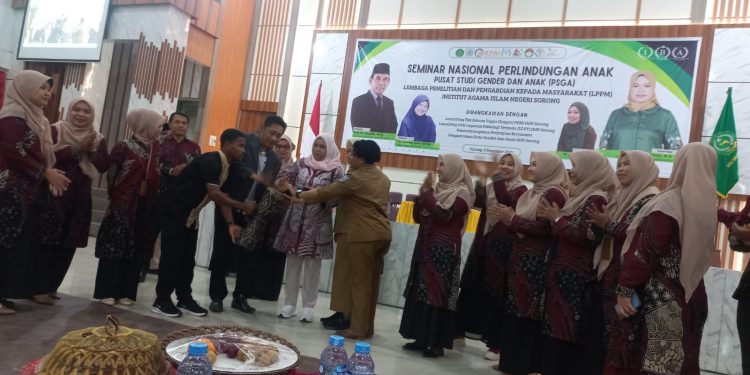 Seminar Nasional di Kampus IAIN Sorong, Ketua KPAI Ungkap Kekerasan Pada Anak Tembus 4683 Kasus.