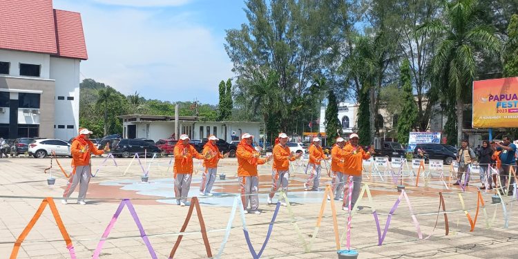 DWP Kemenag Kota Juarai Lomba Senam Kreasi “Tamang Pung Kisah”