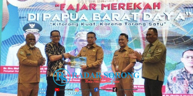 Dinas LHKP PBD Launching Buku “Fajar Merekah di Papua Barat Daya”
