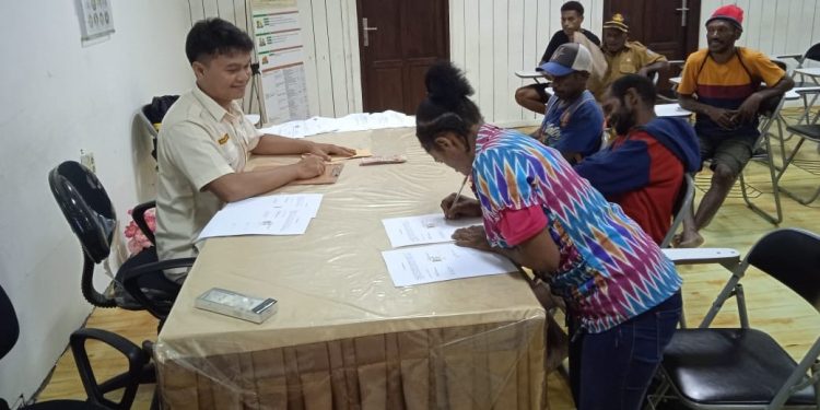 PPM dan PMP Serahkan Dana Talangan untuk Koperasi Plasma