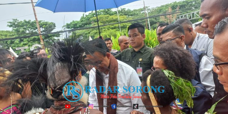 Anies Janji Bangun Sport Center dan Rumah Sakit Taraf A di Papua