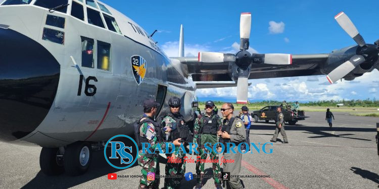 Misi Kemanusiaan Pesawat Hercules TNI AU Mendarat di Nop Goliath Yahukimo