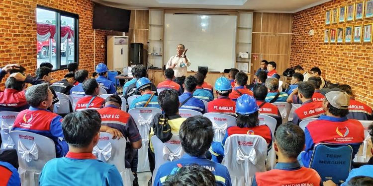 Pertamina Patra Niaga Papua Maluku Gelar Pelatihan Awak Mobil Tangki