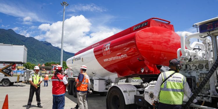 Pertamina Monitor Kesiapan Layanan Avtur di Aviation Fuel Terminal Sentani