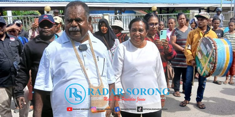 Maju Pilgub Papua Barat Daya, Ini Figur 02 Elisa Kambu