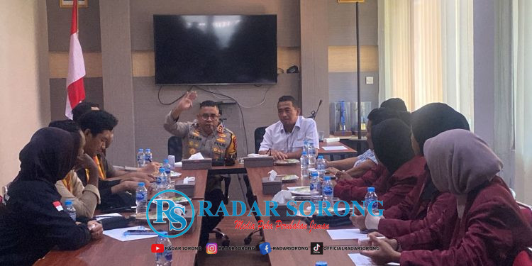 Kapolda Audiens Bersama Mahasiswa Usai Aksi Demo Jilid 1, Tegas Akan Evaluasi Jajaran