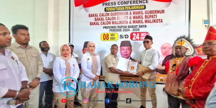 Simpatisan Membludak, Yosan Siap Maju Wakil Wali Kota Sorong