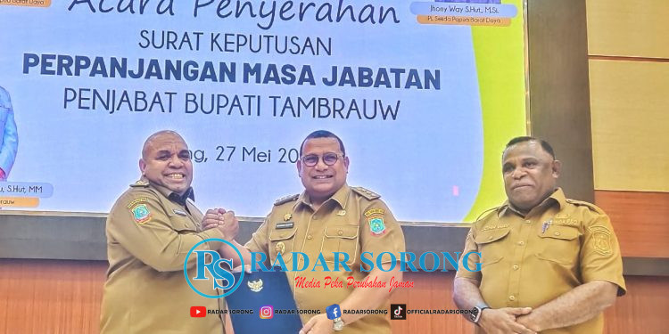 Engelberthus Kocu Kembali Dipercayakan sebagai Pj Bupati Tambrauw