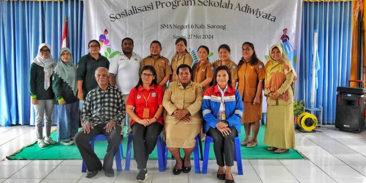Dukung Lingkungan Berkelanjutan, Kilang Kasim Sosialisasi di SMA Negeri 6 Sorong