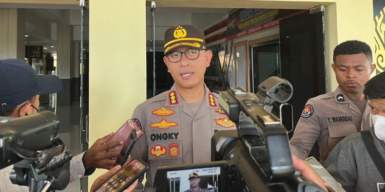 Polda Papua Barat Mutasi 295 Perwira, Bintara dan ASN