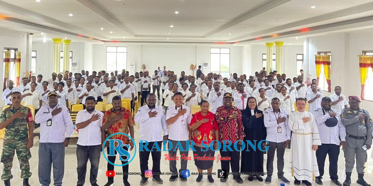 Ketua KPU Maybrat Lantik 125 PPD dan PPS