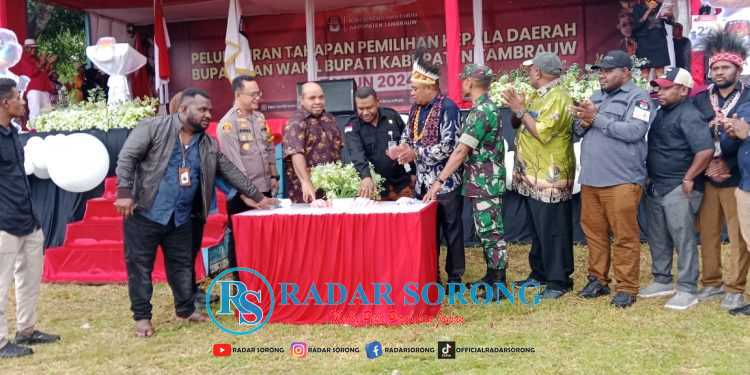 Launching Tahapan Pilkada Kabupaten Tambrauw Berlangsung Meriah