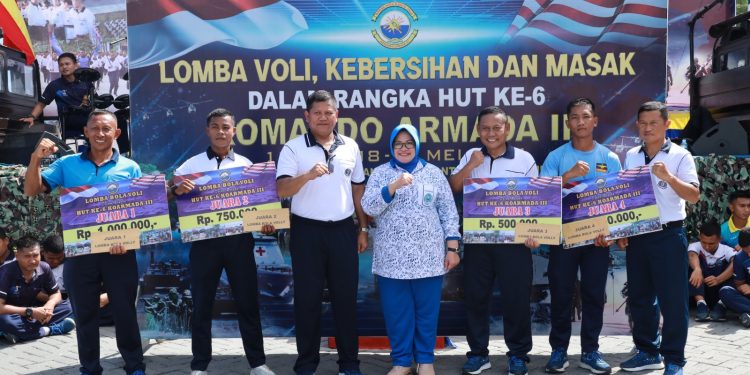 HUT Ke-6 Koarmada III Dimeriahkan Olahraga Bersama dan Panggung Hiburan
