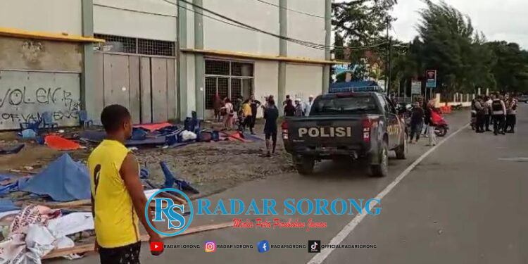 Komunitas Pecinta Bola Sorong  Tolak Konser Musik di Stadion Bawela