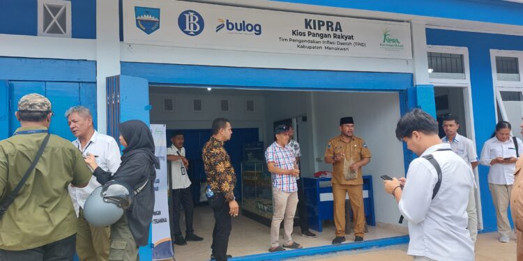 TPID Manokwari Buka Kios Pangan Rakyat di Pasar
