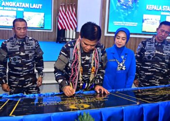 Kasal Resmikan Sejumlah Fasilitas TNI AL di Papua Barat Daya