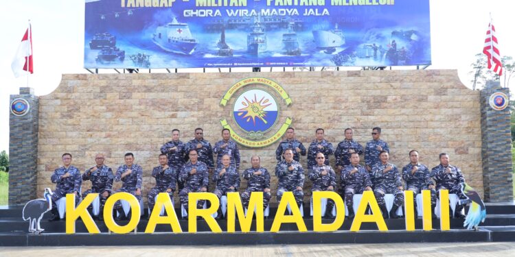 Waaslog KASAL Tinjau Fasilitas Strategis TNI AL di Koarmada III