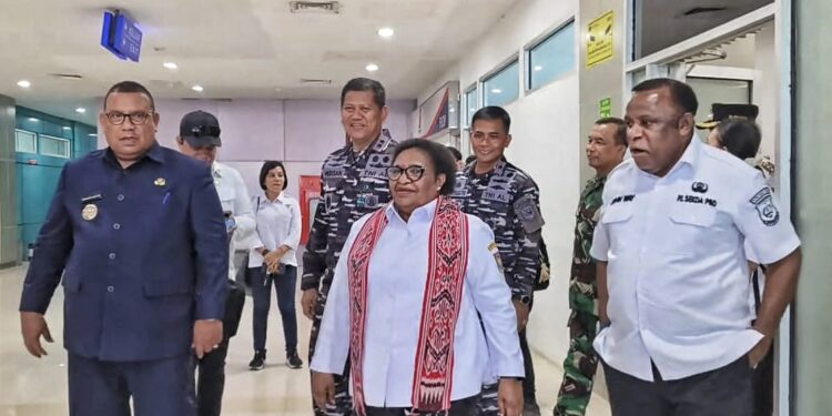Pastikan Pilkada Aman, Wamendagri Ribka Haluk Lakukan Kunker di PBD
