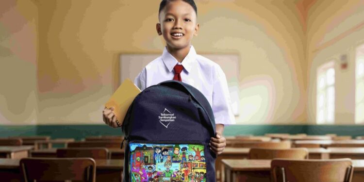 Donasi Tas Sekolah Bagi Pelajar, Pelanggan Cukup Tukar 5 Telkomsel Poin