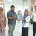 LSM Teras Kitorang Peduli Papua Serahkan 3 Kamus Bahasa Daerah ke Perpustakaan Kabupaten Sorong