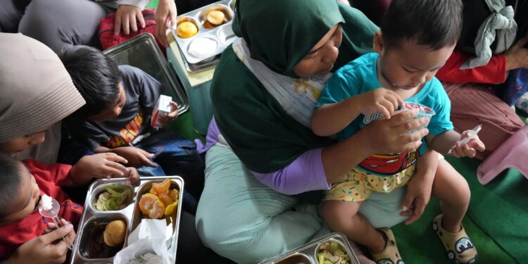 Makan Bergizi Gratis Penuhi Kebutuhan Gizi Sejak Golden Age